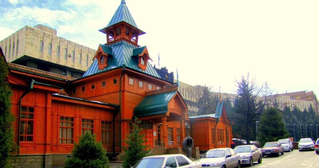 Guest House On Kaldaiakova 38 Almaty Exteriér fotografie