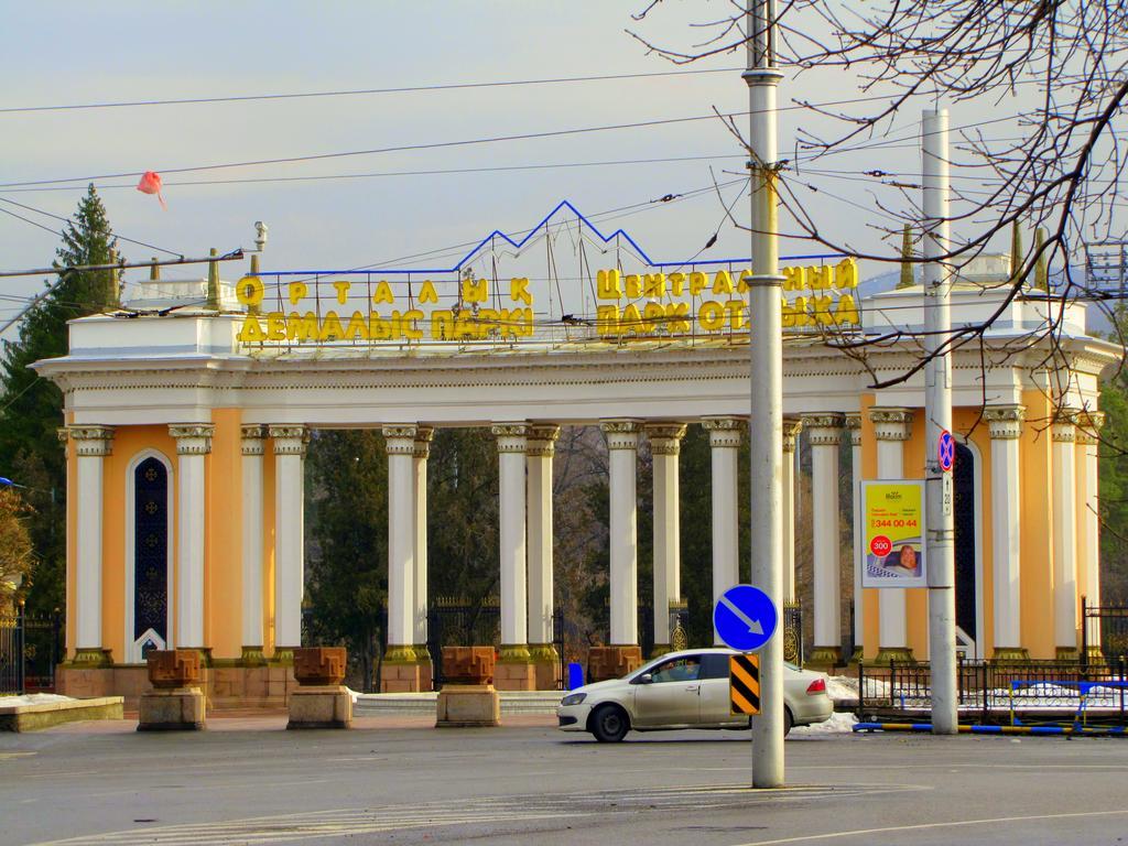 Guest House On Kaldaiakova 38 Almaty Exteriér fotografie